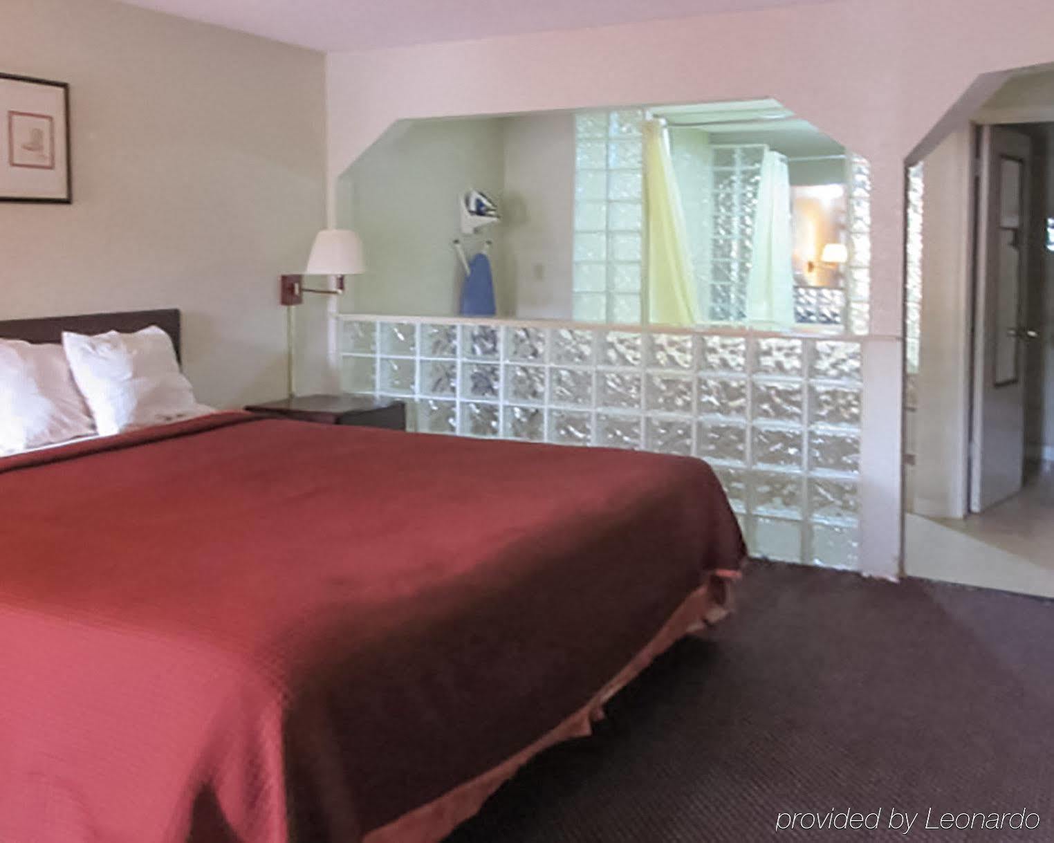 Rodeway Inn Marietta Extérieur photo